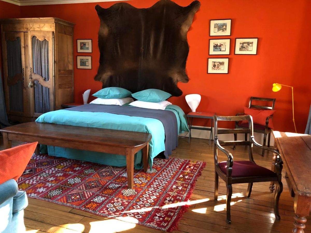 Bed In Versailles - Villa De La Piece D'Eau Des Suisses Versalhes Exterior foto